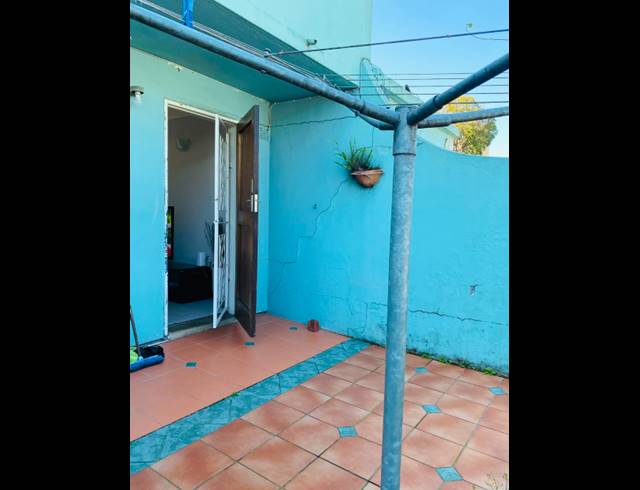 2 BEDROOM DUPLEX FOR SALE IN ASHLEY